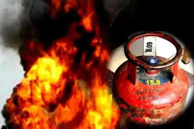 Patna Pal Hotel Explosion in Patna Pal Hotel, more than 40 people injured