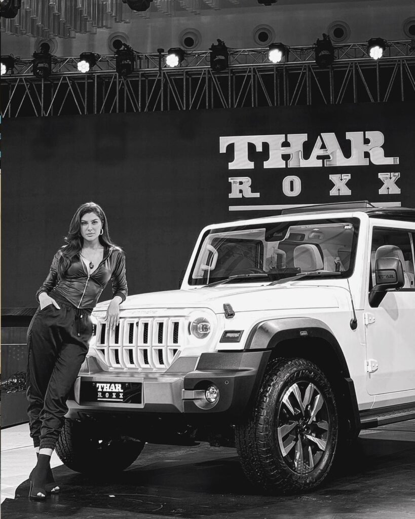 All photos of 2024 Thar ROXX